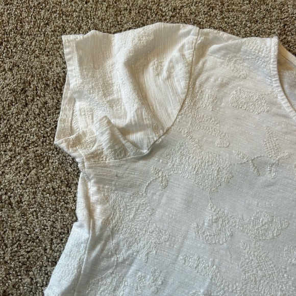 ADiva white embroidered short sleeve crewneck. Classic white T with a flare. XL - Picture 4 of 11